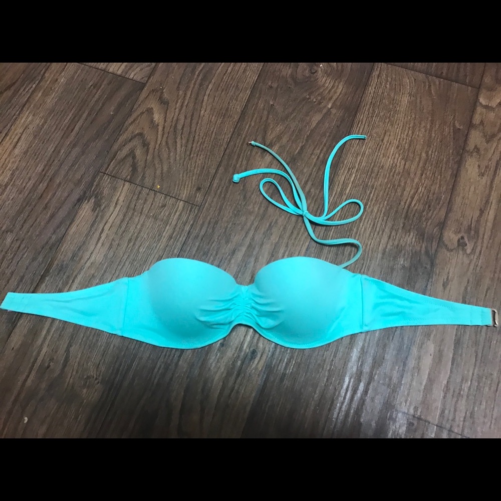 Victoria’s Secret bikini top